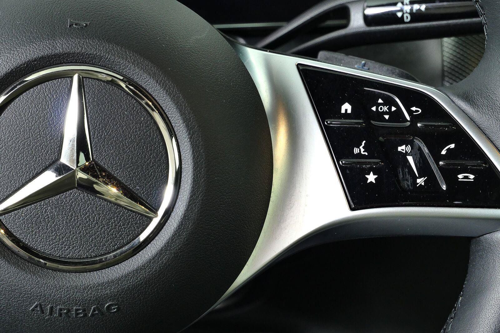 Used 2024 Mercedes-Benz GLC 300 4MATIC image 12