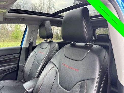 Used 2022 Jeep Compass Trailhawk AWD/4WD image 6