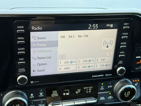 Certified 2020 Toyota Highlander XLE image 19