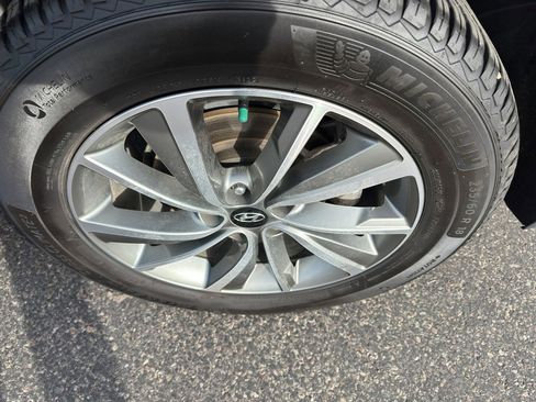 Used 2019 Hyundai Santa Fe Limited image 24