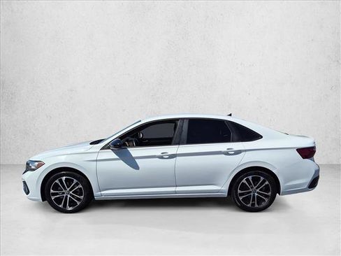 Certified 2023 Volkswagen Jetta Sport FWD image 9