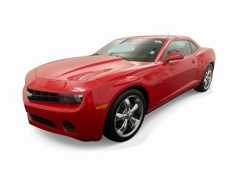 Used 2013 Chevrolet Camaro LS image 26