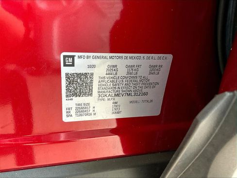 Used 2021 GMC Terrain SLE w/ Driver Convenience Package FWD image 18