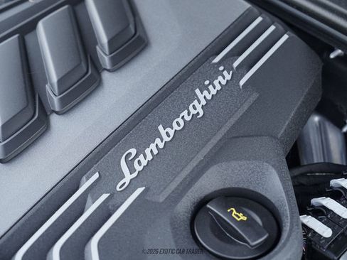Used 2024 Lamborghini Urus S AWD/4WD image 18