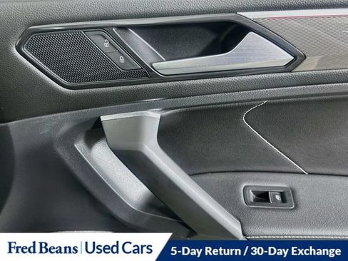 Used 2022 Volkswagen Tiguan SE R-Line AWD/4WD image 38