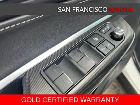 Certified 2022 Toyota Venza Limited AWD/4WD image 36