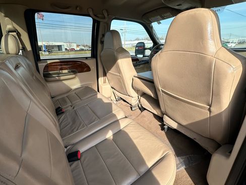 Used 2004 Ford F250 Lariat image 50