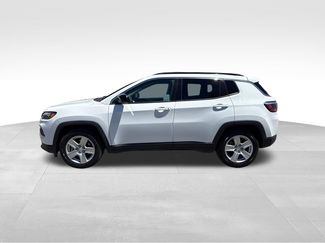 Used 2022 Jeep Compass Latitude FWD video 2