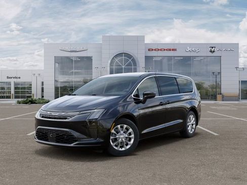 New 2027 Chrysler Pacifica Select AWD/4WD image 1