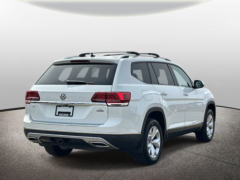 Used 2018 Volkswagen Atlas SEL AWD/4WD image 4