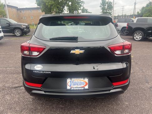 Used 2023 Chevrolet TrailBlazer LS FWD image 6