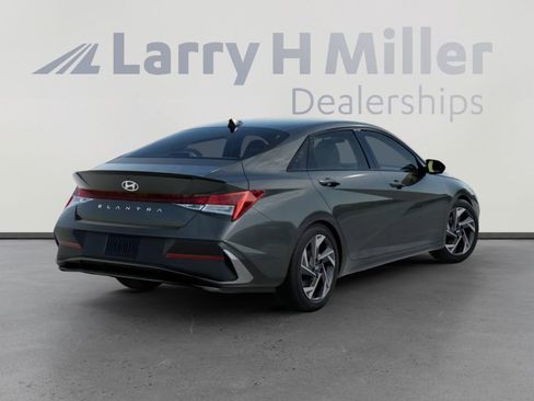 New 2026 Hyundai Elantra SEL Sport Premium FWD image 4