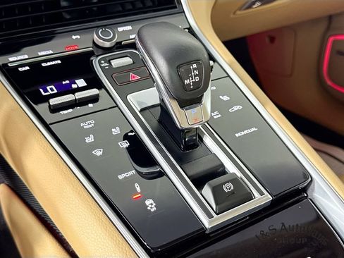 Used 2023 Porsche Panamera 4 Platinum Edition AWD/4WD image 22