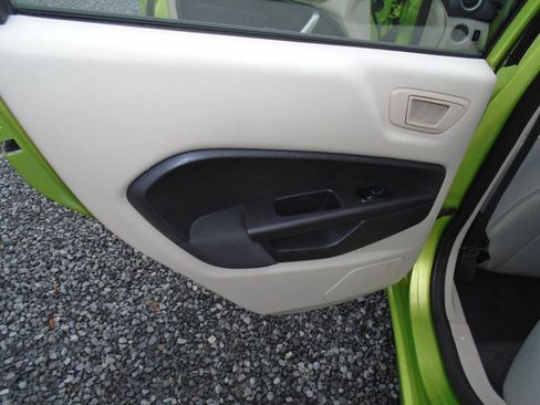 Used 2011 Ford Fiesta SE w/ 201A Rapid Spec Order Code image 15