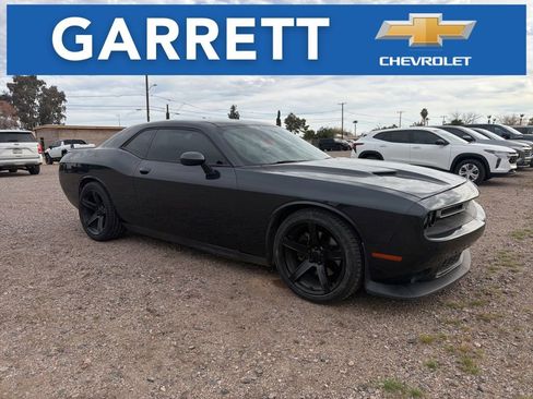 Used 2019 Dodge Challenger R/T image 1