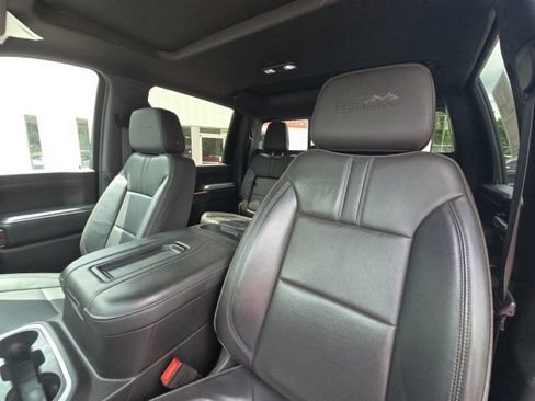 Used 2020 Chevrolet Silverado 2500 High Country w/ Z71 Off-Road Package AWD/4WD image 23
