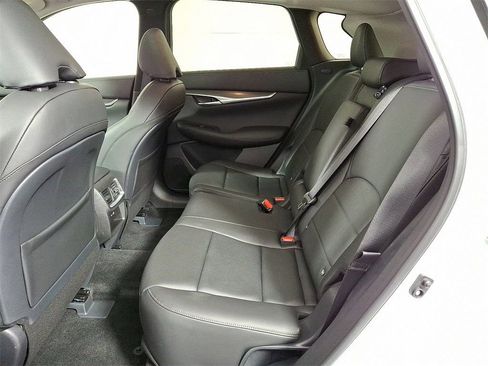 Certified 2025 INFINITI QX50 Luxe image 11
