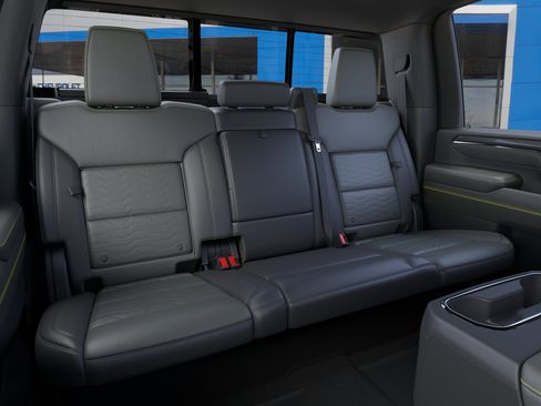 New 2026 Chevrolet Silverado 2500 ZR2 w/ LPO, Dark Essentials Package AWD/4WD image 17