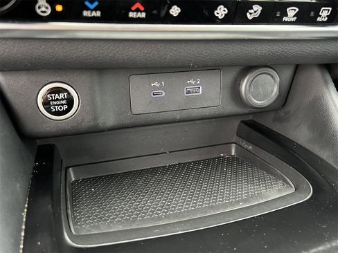 Certified 2023 Nissan Rogue SL w/ SL Premium Package image 18