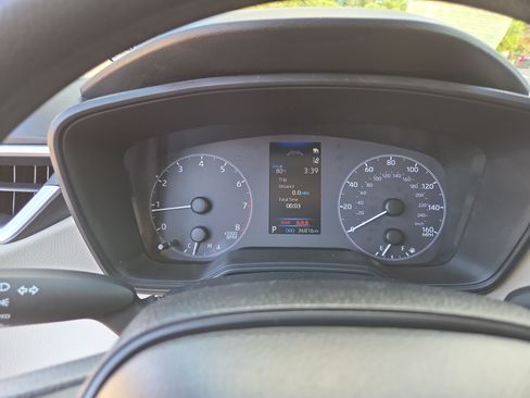 Certified 2025 Toyota Corolla LE FWD image 20