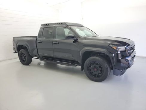 Used 2024 Toyota Tacoma SR5 RWD image 4