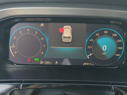 Certified 2024 Volkswagen Atlas Cross Sport SE image 11