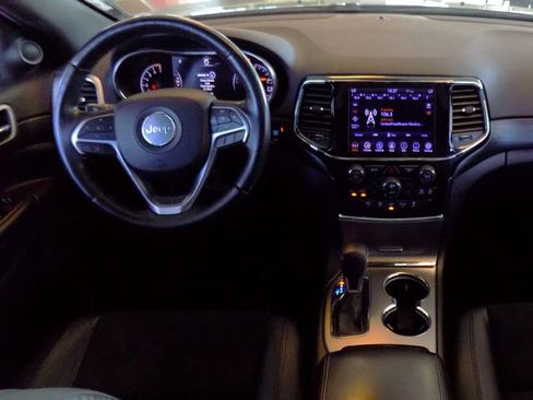 Certified 2020 Jeep Grand Cherokee Altitude image 10