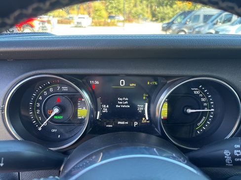Used 2021 Jeep Wrangler Unlimited Sahara w/ Cold Weather Group AWD/4WD image 44