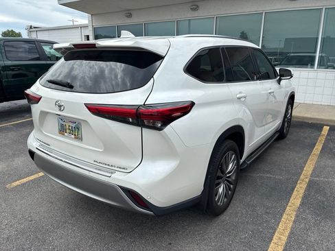 Used 2021 Toyota Highlander Platinum AWD/4WD image 5
