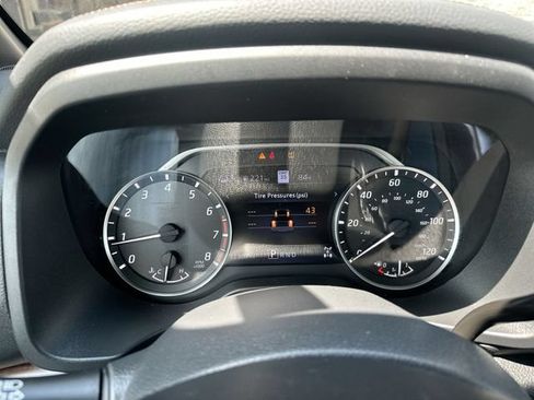 Used 2023 Nissan Titan Platinum Reserve w/ Moonroof Package AWD/4WD image 11