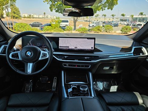 Used 2025 BMW X6 xDrive40i image 27