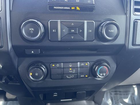 Used 2018 Ford F150 XL w/ Equipment Group 101A Mid AWD/4WD image 38
