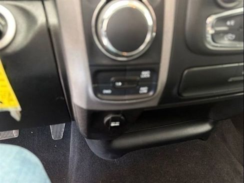 Used 2024 RAM 1500 Classic Warlock AWD/4WD image 15