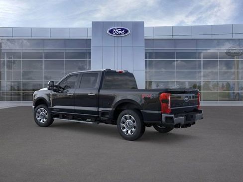 New 2025 Ford F250 Lariat w/ Chrome Package image 4