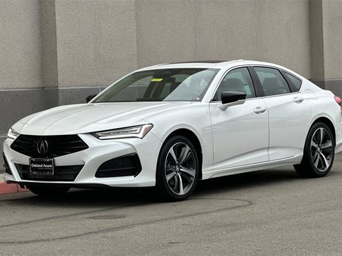 Certified 2025 Acura TLX w/ Technology Package image 9