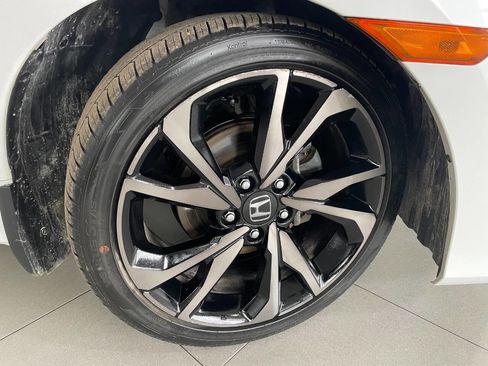 Used 2019 Honda Civic Sport image 9