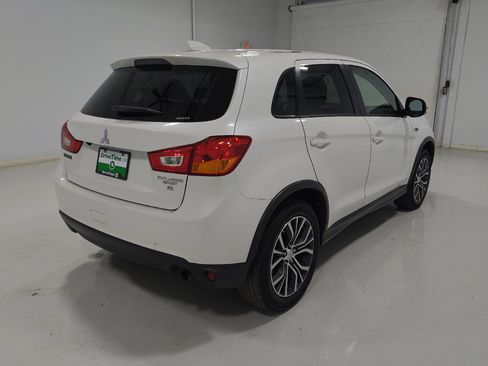 Used 2017 Mitsubishi Outlander Sport SE AWD/4WD image 9