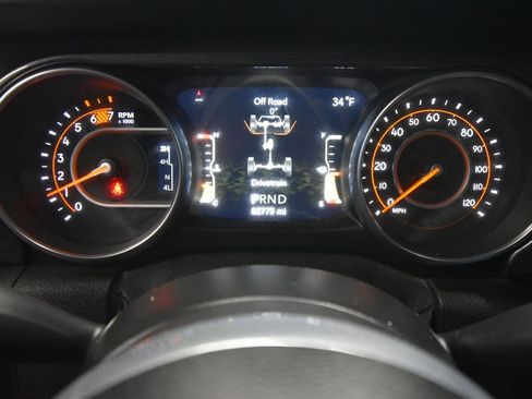 Used 2021 Jeep Wrangler Unlimited Sahara image 7