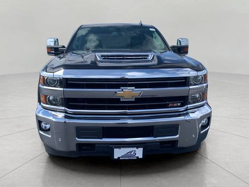Used 2019 Chevrolet Silverado 2500 LTZ w/ Duramax Plus Package AWD/4WD image 3