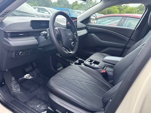 Used 2025 Ford Mustang Mach-E Select RWD image 3