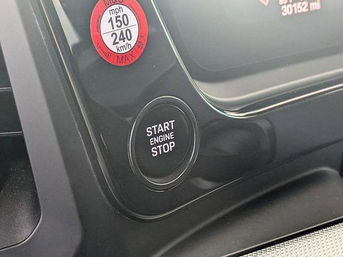 Used 2024 Porsche Cayenne image 27