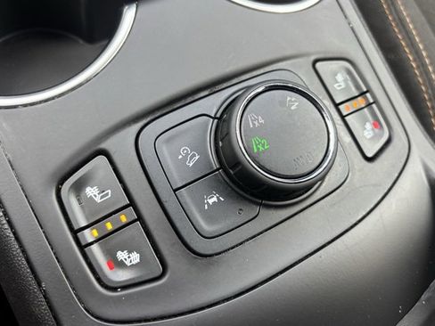 Used 2020 GMC Terrain SLE w/ Driver Convenience Package image 30