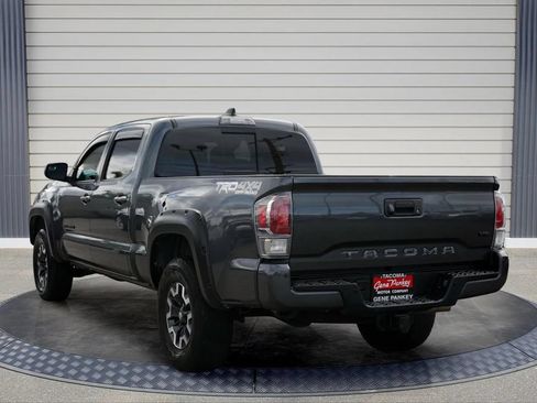Used 2020 Toyota Tacoma TRD Off-Road w/ Technology Package AWD/4WD image 5
