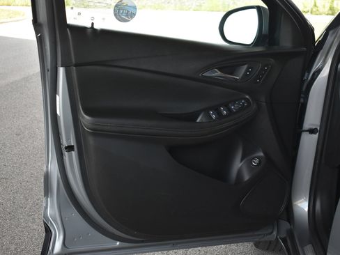 Used 2023 Buick Encore GX Essence w/ Experience Buick Package AWD/4WD image 12