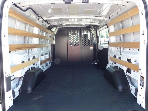 Used 2025 Ford Transit 250 Low Roof w/ Exterior Upgrade Package RWD image 41
