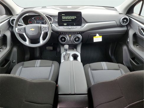 New 2026 Chevrolet Blazer LT image 13