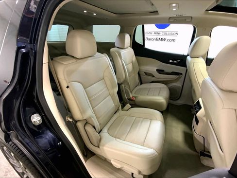 Used 2021 GMC Acadia Denali w/ Denali Ultimate Package image 19