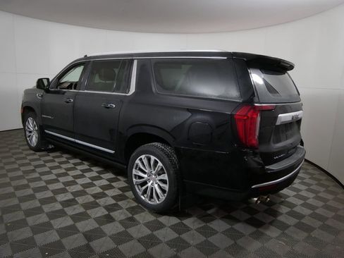 Used 2023 GMC Yukon XL Denali image 6