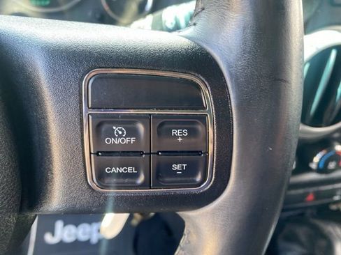 Used 2013 Jeep Wrangler Unlimited Sahara AWD/4WD image 24