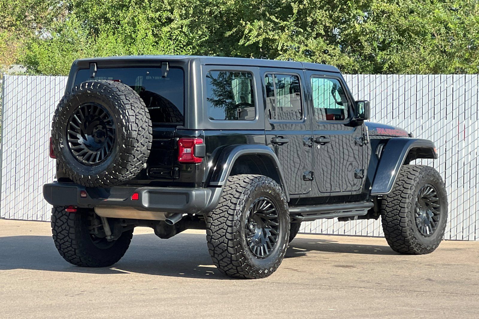 Used 2021 Jeep Wrangler Unlimited Rubicon w/ Uconnect 4C Nav & Sound Group AWD/4WD image 4